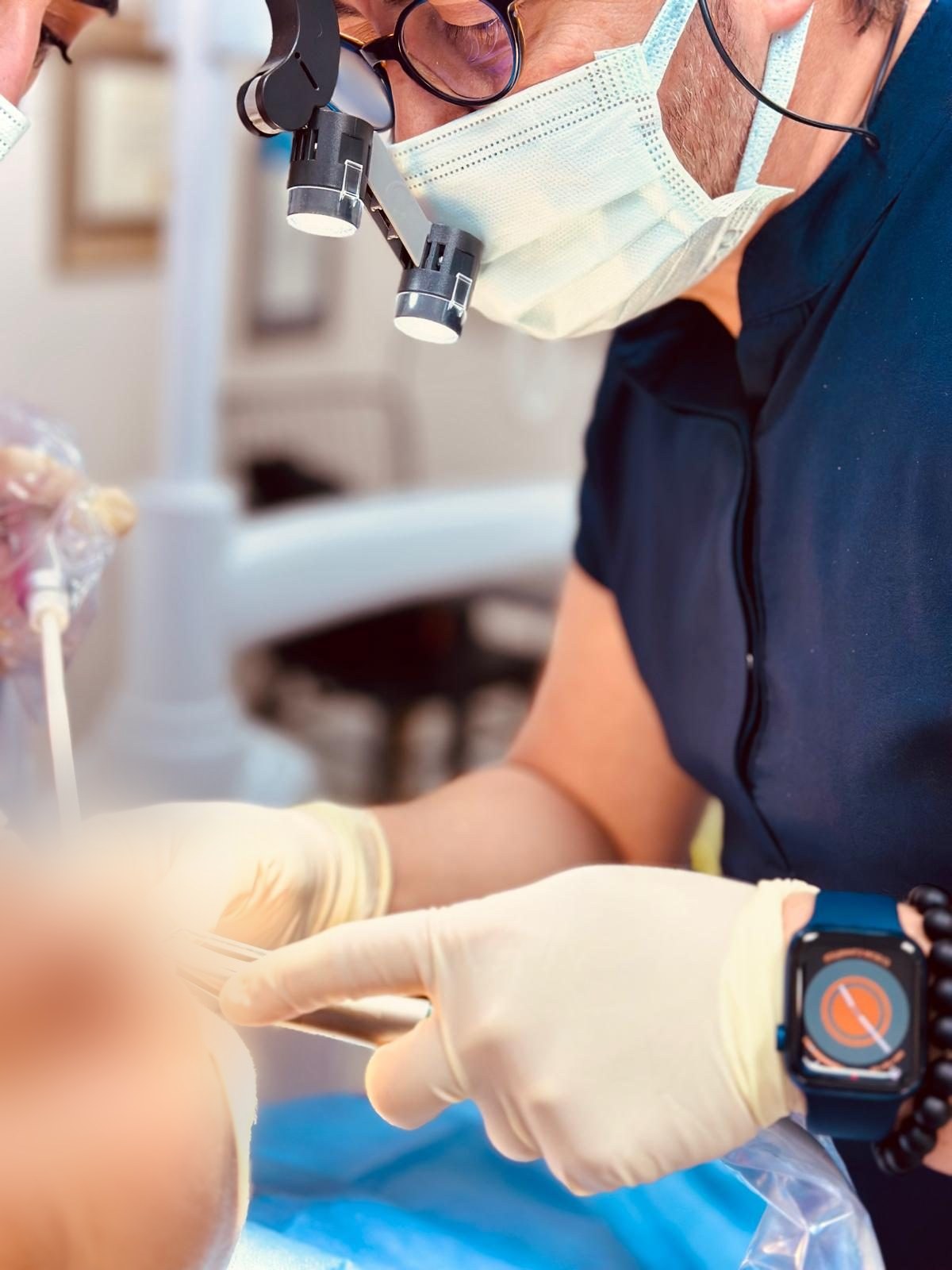 Hassas bir dental cerrahi anı